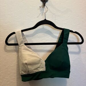 Barry’s sports bra. Green and white. Size small.